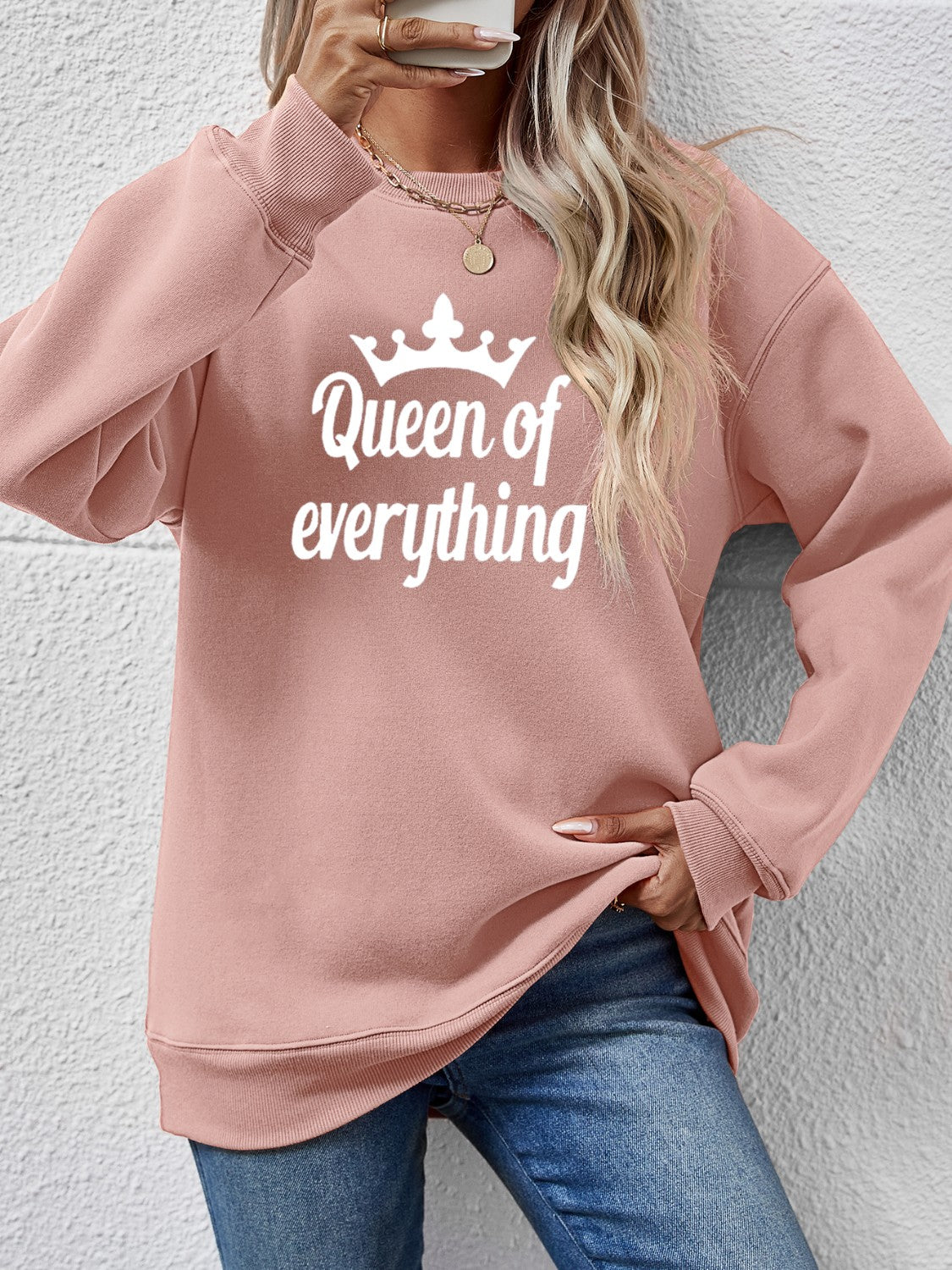 QUEEN OF EVERYTHING Round Neck Sweatshirt